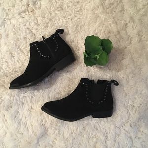 Black Ankle Boots